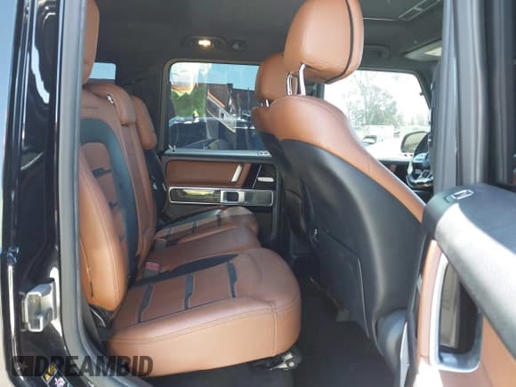 ✅ 2019 Mercedes-Benz G 63 AMG • VIN: WDCYC7HJ7KX301336 • Лот: 42682511. Опубликован ранее на IAAI с пробегом 66 283 миль. Бесплатный доступ к архиву аукционных продаж из США и подробный отчёт об истории автомобиля на DreamBid. Изображение 8.