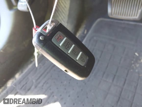 ✅ 2013 Hyundai Azera • VIN: KMHFH4JG4DA287957 • Лот: 41763771. Опубликован ранее на IAAI с пробегом 165 764 миль. Бесплатный доступ к архиву аукционных продаж из США и подробный отчёт об истории автомобиля на DreamBid. Изображение 11.