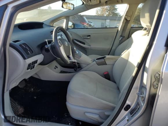 ✅ 2013 Toyota Prius One • VIN: JTDKN3DU6D5587984 • Lot: 82695085. Listed on Copart with 275,441 mi. Free auction sales archive from the USA and detailed vehicle history report at DreamBid. Image 7.