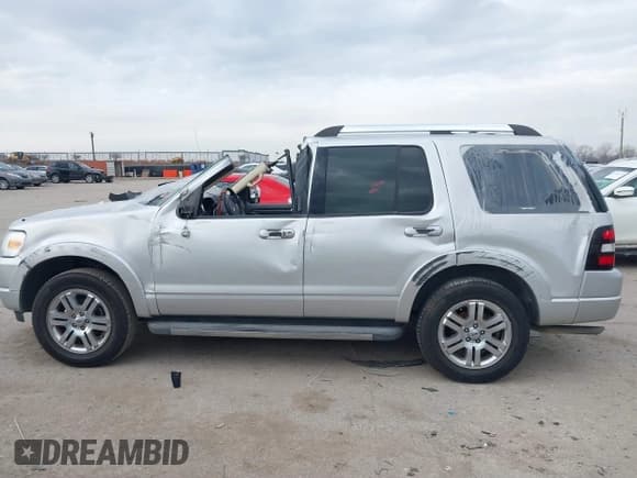 ✅ 2010 Ford Explorer Limited • VIN: 1FMEU7F89AUA84731 • Lot: 41585563. Wystawiony na IAAI z przebiegiem 142 598 mil. Bezpłatny archiwum sprzedaży aukcyjnych z USA i szczegółowy raport historii pojazdu na DreamBid. Zdjęcie 15.