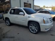 ✅ 2014 Cadillac Escalade Premium • VIN: 1GYS4CEF8ER165660 • Lot: 71820225. Listed on Copart with Not provided. Free auction sales archive from the USA and detailed vehicle history report at DreamBid. Image 4.
