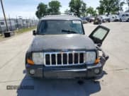 ✅ 2007 Jeep Commander Limited • VIN: 1J8HG58277C530114 • Lot: 54209465. Wystawiony na Copart z przebiegiem Nie podano. Bezpłatny archiwum sprzedaży aukcyjnych z USA i szczegółowy raport historii pojazdu na DreamBid. Zdjęcie 5.