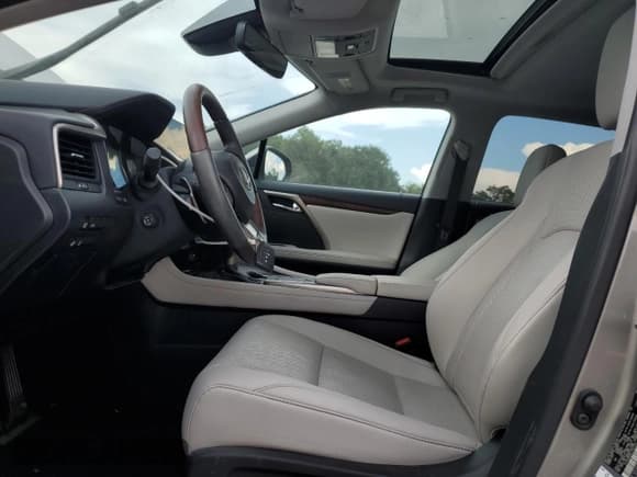 ✅ 2020 Lexus RX 350 • VIN: 2T2HZMDAXLC257403 • Lot: 69220525. Wystawiony na Copart z przebiegiem 44 356 mil. Bezpłatny archiwum sprzedaży aukcyjnych z USA i szczegółowy raport historii pojazdu na DreamBid. Zdjęcie 7.