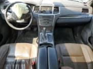 ✅ 2015 Lincoln MKS EcoBoost • VIN: 1LNHL9FT1FG601798 • Лот: 67999945. Опубликован ранее на Copart с пробегом 112 304 миль. Бесплатный доступ к архиву аукционных продаж из США и подробный отчёт об истории автомобиля на DreamBid. Изображение 8.