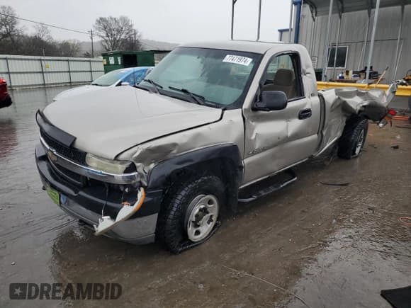 ✅ 2002 Chevrolet Silverado 2500HD • VIN: 1GCHK24GX2E231221 • Lot: 77471974. Listed on Copart with 203,163 mi. Free auction sales archive from the USA and detailed vehicle history report at DreamBid. Image 1.