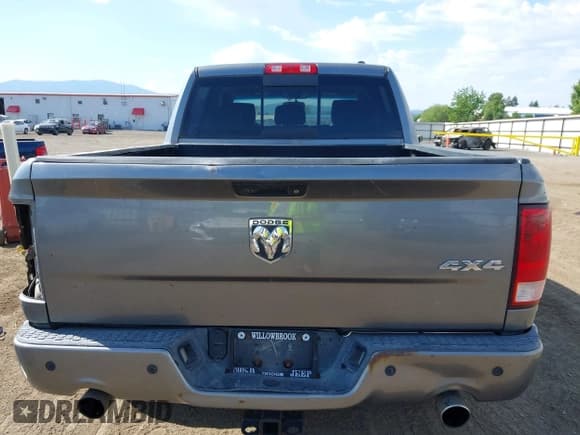 ✅ 2009 Dodge 1500 Laramie • VIN: 1D3HV13T79S824506 • Lot: 42373519. Wystawiony na IAAI z przebiegiem 305 976 mil. Bezpłatny archiwum sprzedaży aukcyjnych z USA i szczegółowy raport historii pojazdu na DreamBid. Zdjęcie 17.