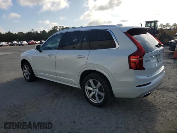 ✅ 2021 Volvo XC90 Momentum • VIN: YV4102CK5M1686627 • Лот: 65720865. Опубликован ранее на Copart с пробегом 47 771 миль. Бесплатный доступ к архиву аукционных продаж из США и подробный отчёт об истории автомобиля на DreamBid. Изображение 2.