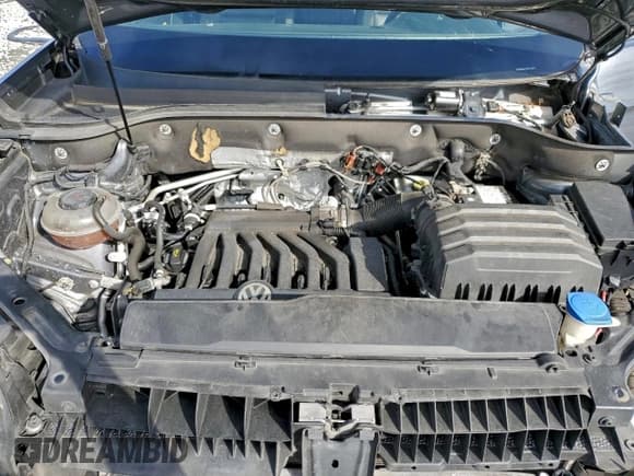 ✅ 2018 Volkswagen Atlas SE • VIN: 1V2CR2CA1JC571871 • Lot: 96149725. Listed on Copart with 90,563 mi. Free auction sales archive from the USA and detailed vehicle history report at DreamBid. Image 12.