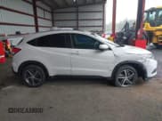 ✅ 2022 Honda HR-V EX-L • VIN: 3CZRU6H70NM719876 • Лот: 42238460. Опубликован ранее на IAAI с пробегом 15 136 миль. Бесплатный доступ к архиву аукционных продаж из США и подробный отчёт об истории автомобиля на DreamBid. Изображение 13.