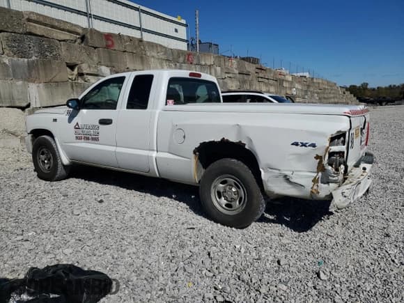 ✅ 2011 Ram Dakota ST • VIN: 1D7RW2BP3BS685247 • Lot: 82492345. Wystawiony na Copart z przebiegiem 142 639 mil. Bezpłatny archiwum sprzedaży aukcyjnych z USA i szczegółowy raport historii pojazdu na DreamBid. Zdjęcie 2.