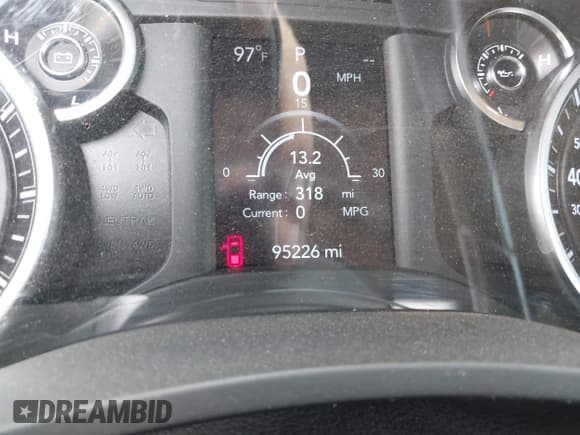 ✅ 2019 Ram 2500 Tradesman • VIN: 3C6UR5CJ5KG640333 • Lot: 42871264. Wystawiony na IAAI z przebiegiem 95 226 mil. Bezpłatny archiwum sprzedaży aukcyjnych z USA i szczegółowy raport historii pojazdu na DreamBid. Zdjęcie 15.