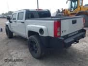 ✅ 2009 Hummer H3 H3T Luxury • VIN: 5GNEN13E498143536 • Lot: 43201452. Wystawiony na IAAI z przebiegiem 174 304 mil. Bezpłatny archiwum sprzedaży aukcyjnych z USA i szczegółowy raport historii pojazdu na DreamBid. Zdjęcie 3.