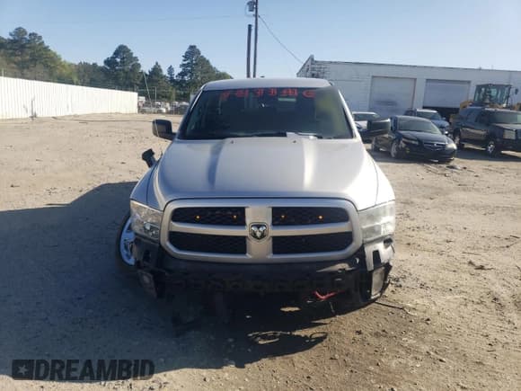 ✅ 2017 Ram 1500 Express • VIN: 1C6RR7FG9HS573013 • Lot: 54226275. Wystawiony na Copart z przebiegiem 147 438 mil. Bezpłatny archiwum sprzedaży aukcyjnych z USA i szczegółowy raport historii pojazdu na DreamBid. Zdjęcie 5.