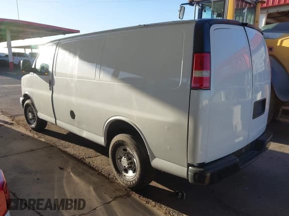✅ 2011 Chevrolet Express Cargo • VIN: 1GCWGFCG6B1120481 • Lot: 42218197. Listed on IAAI with 204,375 mi. Free auction sales archive from the USA and detailed vehicle history report at DreamBid. Image 3.