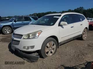 2011 Chevrolet Traverse LTZ z VIN 1GNKRLED6BJ375908, wystawiony jako Copart lot #66725775 z przebiegiem 226 702 mil mil oraz Szkoda całkowita • Salvage title. Historia ofert i sprzedaży dostępna na DreamBid. Obrazek 1.