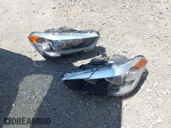 ✅ 2018 BMW X1 sDrive28i • VIN: WBXHU7C37J5L05511 • Lot: 42980003. Listed on IAAI with 25,925 mi. Free auction sales archive from the USA and detailed vehicle history report at DreamBid. Image 12.