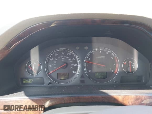 ✅ 2004 Volvo S80 • VIN: YV1TS59H441370987 • Лот: 42296964. Опубликован ранее на IAAI с пробегом 137 490 миль. Бесплатный доступ к архиву аукционных продаж из США и подробный отчёт об истории автомобиля на DreamBid. Изображение 7.