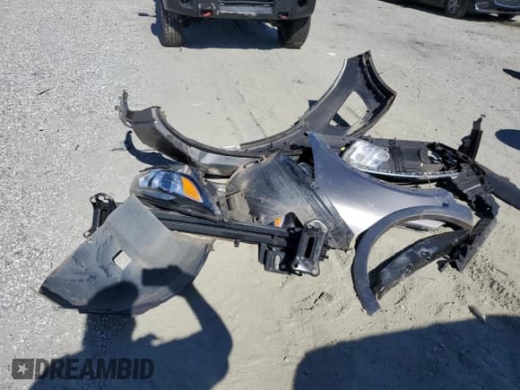 ✅ 2017 Kia Sorento SX • VIN: 5XYPK4A59HG291291 • Lot: 85529075. Wystawiony na Copart z przebiegiem 96 339 mil. Bezpłatny archiwum sprzedaży aukcyjnych z USA i szczegółowy raport historii pojazdu na DreamBid. Zdjęcie 13.