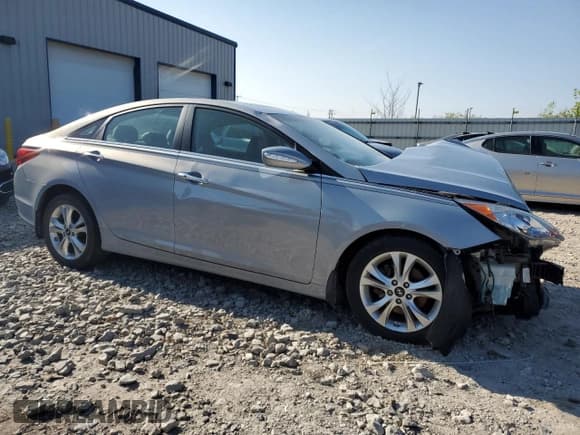 ✅ 2011 Hyundai Sonata SE • VIN: 5NPEC4AC1BH120229 • Lot: 54666214. Wystawiony na Copart z przebiegiem Nie podano. Bezpłatny archiwum sprzedaży aukcyjnych z USA i szczegółowy raport historii pojazdu na DreamBid. Zdjęcie 4.