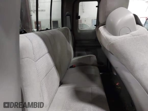 ✅ 2003 Ford F-250 XL • VIN: 1FTNX21P73EC21871 • Lot: 41280545. Listed on IAAI with Not provided. Free auction sales archive from the USA and detailed vehicle history report at DreamBid. Image 8.