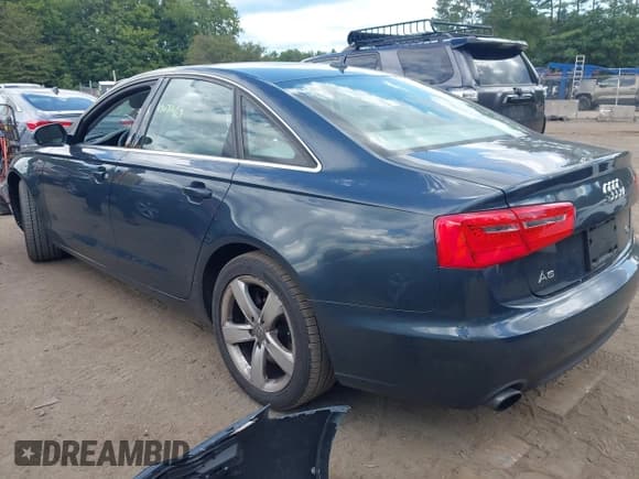 ✅ 2012 Audi A6 Premium Plus • VIN: WAUGGAFC3CN157737 • Лот: 43071269. Опубликован ранее на IAAI с пробегом 133 630 миль. Бесплатный доступ к архиву аукционных продаж из США и подробный отчёт об истории автомобиля на DreamBid. Изображение 3.