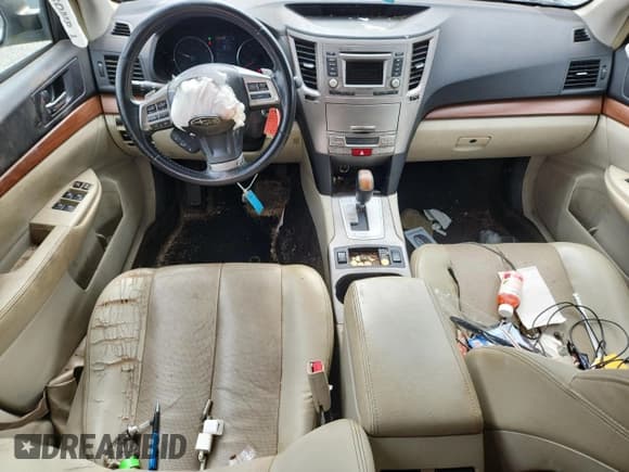 ✅ 2014 Subaru Outback Limited • VIN: 4S4BRCLC6E3303694 • Лот: 85183695. Опубликован ранее на Copart с пробегом 252 272 миль. Бесплатный доступ к архиву аукционных продаж из США и подробный отчёт об истории автомобиля на DreamBid. Изображение 8.