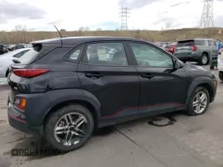 ✅ 2021 Hyundai Kona SE • VIN: KM8K1CAA4MU688027 • Лот: 52033324. Опубликован ранее на Copart с пробегом 54 105 миль. Бесплатный доступ к архиву аукционных продаж из США и подробный отчёт об истории автомобиля на DreamBid. Изображение 3.