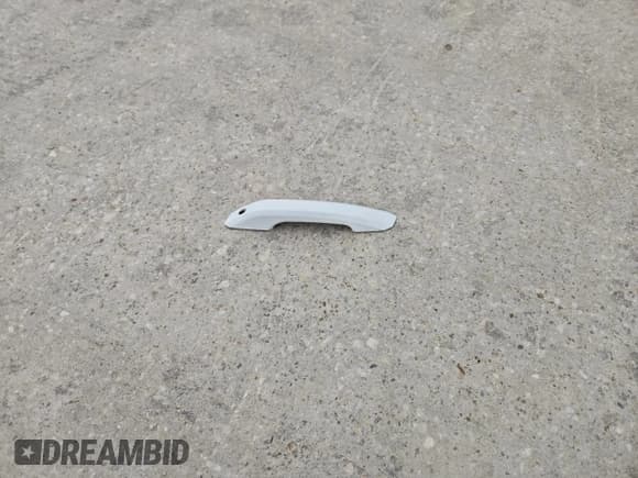 ✅ 2018 Audi Q5 Premium Plus • VIN: WA1BNAFY7J2067692 • Лот: 95213365. Опубликован ранее на Copart с пробегом 123 869 миль. Бесплатный доступ к архиву аукционных продаж из США и подробный отчёт об истории автомобиля на DreamBid. Изображение 13.