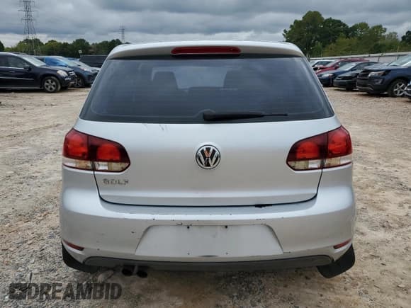✅ 2011 Volkswagen Golf • VIN: WVWAB7AJ5BW300471 • Lot: 71295794. Wystawiony na Copart z przebiegiem 194 548 mil. Bezpłatny archiwum sprzedaży aukcyjnych z USA i szczegółowy raport historii pojazdu na DreamBid. Zdjęcie 6.