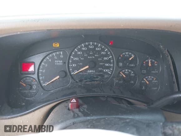 ✅ 2001 Chevrolet Silverado 2500HD LS • VIN: 1GCHK23U31F202241 • Lot: 41978203. Wystawiony na IAAI z przebiegiem 200 912 mil. Bezpłatny archiwum sprzedaży aukcyjnych z USA i szczegółowy raport historii pojazdu na DreamBid. Zdjęcie 7.