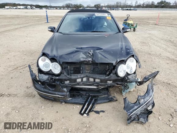 ✅ 2006 Mercedes-Benz CLK 55 AMG • VIN: WDBTK76G46T058400 • Lot: 84752084. Wystawiony na Copart z przebiegiem 101 134 mil. Bezpłatny archiwum sprzedaży aukcyjnych z USA i szczegółowy raport historii pojazdu na DreamBid. Zdjęcie 5.