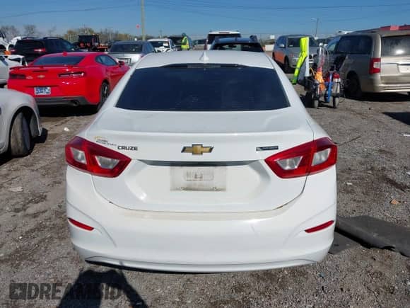 2017 Chevrolet Cruze Premier с VIN 1G1BF5SM8H7150664, выставлен на аукционе IAAI как лот 43618420 с пробегом 216 981 миль миль и . История ставок и продаж доступна на DreamBid. Изображение 16.