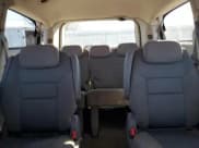 ✅ 2009 Chrysler Town & Country LX • VIN: 2A8HR44E79R561233 • Lot: 90705535. Wystawiony na Copart z przebiegiem 244 257 mil. Bezpłatny archiwum sprzedaży aukcyjnych z USA i szczegółowy raport historii pojazdu na DreamBid. Zdjęcie 10.