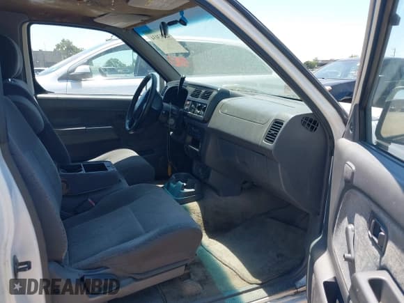 ✅ 2000 Nissan Frontier XE • VIN: 1N6DD26S1YC344096 • Lot: 42713034. Listed on IAAI with 102,564 mi. Free auction sales archive from the USA and detailed vehicle history report at DreamBid. Image 5.