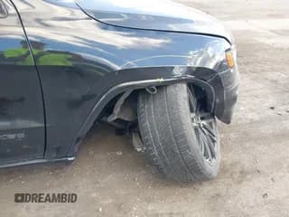 ✅ 2018 Jeep Grand Cherokee Laredo E • VIN: 1C4RJFAG3JC343355 • Lot: 43355528. Listed on IAAI with 105,177 mi. Free auction sales archive from the USA and detailed vehicle history report at DreamBid. Image 6.