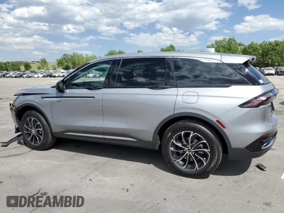 ✅ 2025 Lincoln Nautilus Premiere • VIN: 5LMPJ8J43SJ909660 • Lot: 62091375. Wystawiony na Copart z przebiegiem 3 171 mil. Bezpłatny archiwum sprzedaży aukcyjnych z USA i szczegółowy raport historii pojazdu na DreamBid. Zdjęcie 2.