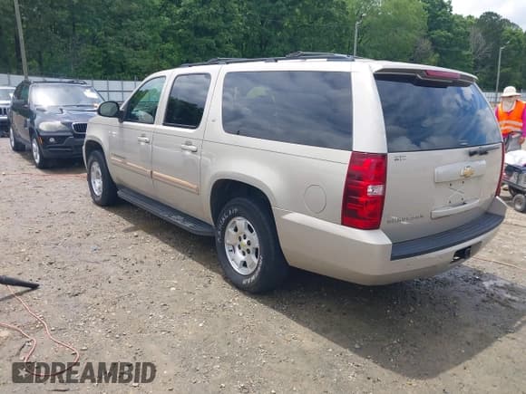 ✅ 2007 Chevrolet Suburban LTZ • VIN: 1GNFC16047R389477 • Lot: 42236857. Listed on IAAI with 212,863 mi. Free auction sales archive from the USA and detailed vehicle history report at DreamBid. Image 3.