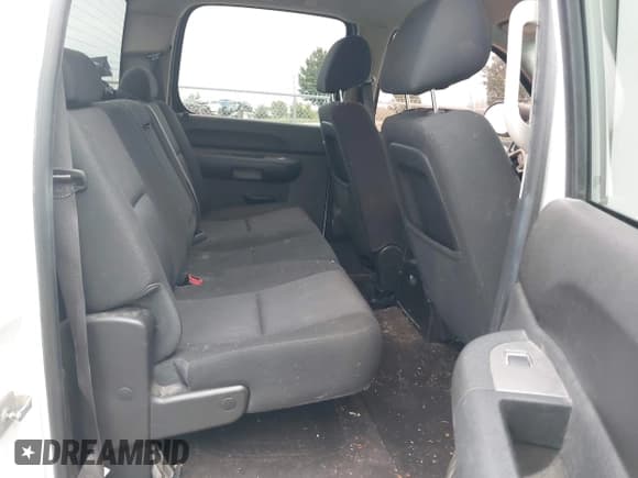 ✅ 2013 Chevrolet Silverado 1500 LT • VIN: 3GCPKSE70DG216846 • Lot: 43545307. Wystawiony na IAAI z przebiegiem 161 922 mil. Bezpłatny archiwum sprzedaży aukcyjnych z USA i szczegółowy raport historii pojazdu na DreamBid. Zdjęcie 8.