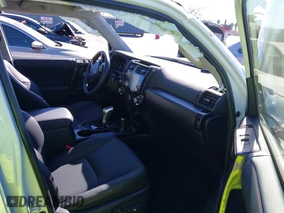 ✅ 2024 Toyota 4Runner TRD Off Road • VIN: JTERU5JR3R6278015 • Лот: 40637281. Опубликован ранее на IAAI с пробегом Не указан. Бесплатный доступ к архиву аукционных продаж из США и подробный отчёт об истории автомобиля на DreamBid. Изображение 5.