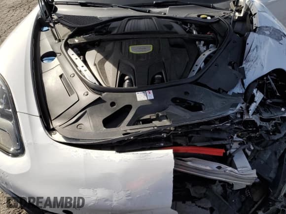 ✅ 2018 Porsche Panamera • VIN: WP0CE2A70JL148560 • Lot: 44025645. Listed on Copart with 96,018 mi. Free auction sales archive from the USA and detailed vehicle history report at DreamBid. Image 12.