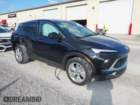 ✅ 2024 Buick Encore GX Preferred • VIN: KL4AMBSL7RB138349 • Lot: 43419898. Wystawiony na IAAI z przebiegiem 14 763 mil. Bezpłatny archiwum sprzedaży aukcyjnych z USA i szczegółowy raport historii pojazdu na DreamBid. Zdjęcie 1.