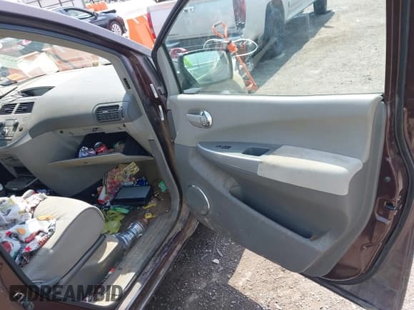 ✅ 2007 Nissan Quest • VIN: 5N1BV28U87N112583 • Lot: 39499818. Listed on IAAI with 113,361 mi. Free auction sales archive from the USA and detailed vehicle history report at DreamBid. Image 5.