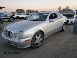 ✅ 2000 Mercedes-Benz CLK 320/430 • VIN: WDBLJ65G3YF140232 • Lot: 85530444. Wystawiony na Copart z przebiegiem Nie podano. Bezpłatny archiwum sprzedaży aukcyjnych z USA i szczegółowy raport historii pojazdu na DreamBid. Zdjęcie 1.