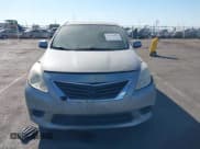 ✅ 2014 Nissan Versa S • VIN: 3N1CN7APXEK455119 • Лот: 43158129. Опубликован ранее на IAAI с пробегом 132 334 миль. Бесплатный доступ к архиву аукционных продаж из США и подробный отчёт об истории автомобиля на DreamBid. Изображение 12.