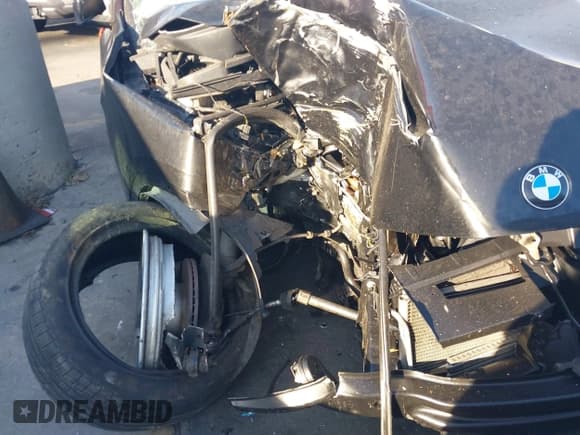 ✅ 2014 BMW X1 xDrive28i • VIN: WBAVL1C55EVY10788 • Lot: 43592441. Wystawiony na IAAI z przebiegiem Nie podano. Bezpłatny archiwum sprzedaży aukcyjnych z USA i szczegółowy raport historii pojazdu na DreamBid. Zdjęcie 14.