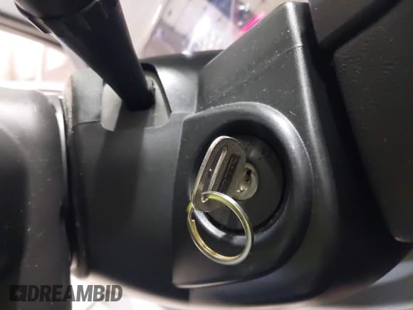 ✅ 2006 Chevrolet Equinox LS • VIN: 2CNDL23F866143701 • Лот: 42063580. Опубликован ранее на IAAI с пробегом 180 703 миль. Бесплатный доступ к архиву аукционных продаж из США и подробный отчёт об истории автомобиля на DreamBid. Изображение 11.