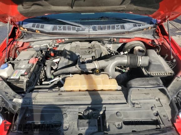 ✅ 2017 Ford F-150 XL • VIN: 1FTMF1CP2HKC39001 • Lot: 52112145. Wystawiony na Copart z przebiegiem 140 928 mil. Bezpłatny archiwum sprzedaży aukcyjnych z USA i szczegółowy raport historii pojazdu na DreamBid. Zdjęcie 11.