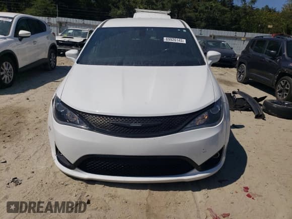 ✅ 2018 Chrysler Pacifica Touring Plus • VIN: 2C4RC1FG2JR356854 • Лот: 69926145. Опубликован ранее на Copart с пробегом 87 692 миль. Бесплатный доступ к архиву аукционных продаж из США и подробный отчёт об истории автомобиля на DreamBid. Изображение 5.