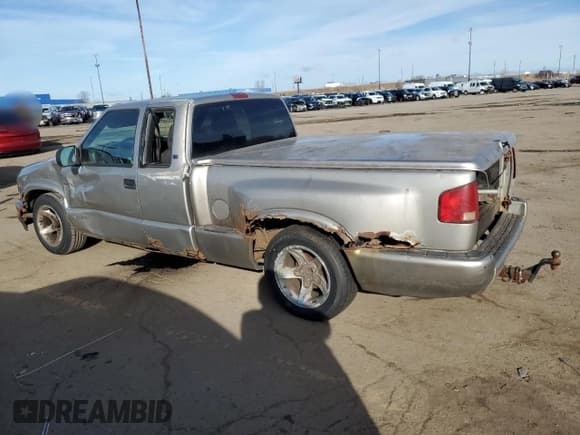 ✅ 2003 Chevrolet S-10 LS • VIN: 1GCCS19XX38127597 • Лот: 50367235. Опубликован ранее на Copart с пробегом 169 778 миль. Бесплатный доступ к архиву аукционных продаж из США и подробный отчёт об истории автомобиля на DreamBid. Изображение 2.
