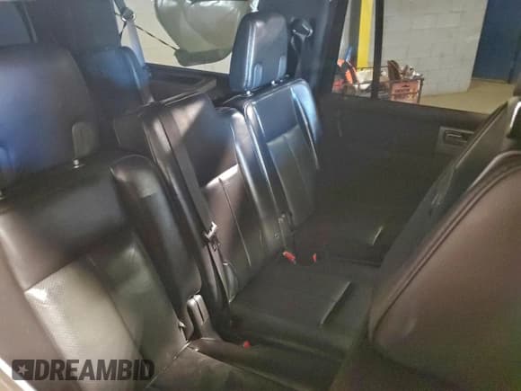 ✅ 2013 Ford Expedition Max Limited • VIN: 1FMJK1K55DEF01063 • Lot: 95289045. Wystawiony na Copart z przebiegiem 111 200 mil. Bezpłatny archiwum sprzedaży aukcyjnych z USA i szczegółowy raport historii pojazdu na DreamBid. Zdjęcie 11.